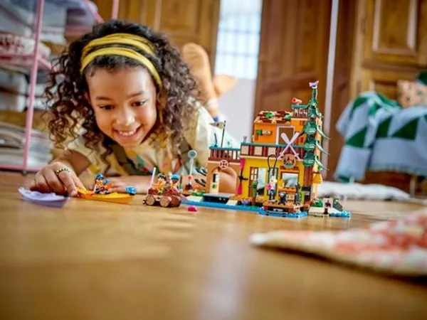 Lego 42626 Friends Avonturenkamp Watersporten Sale